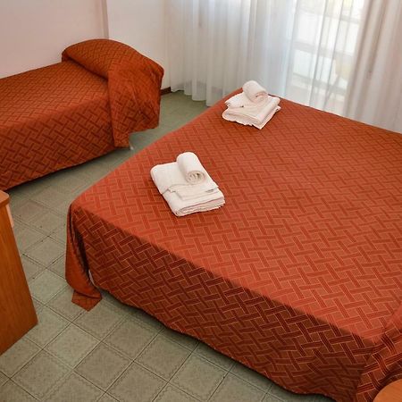 Tyc Hotel Viserbella di Rimini Extérieur photo