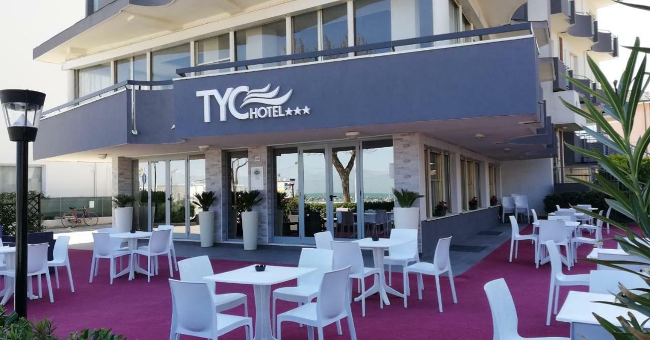 Tyc Hotel Viserbella di Rimini Extérieur photo